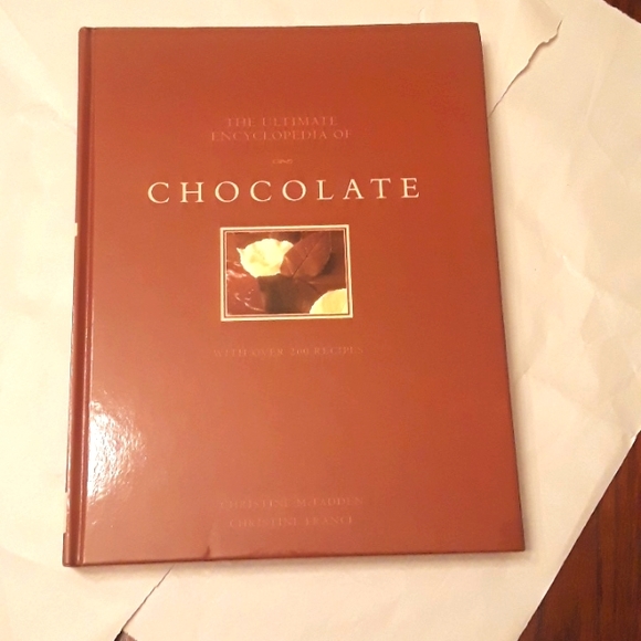 ♥️VINTAGE ♥️Ultimate Chocolate Encyclopedia Hardcover - Picture 1 of 12